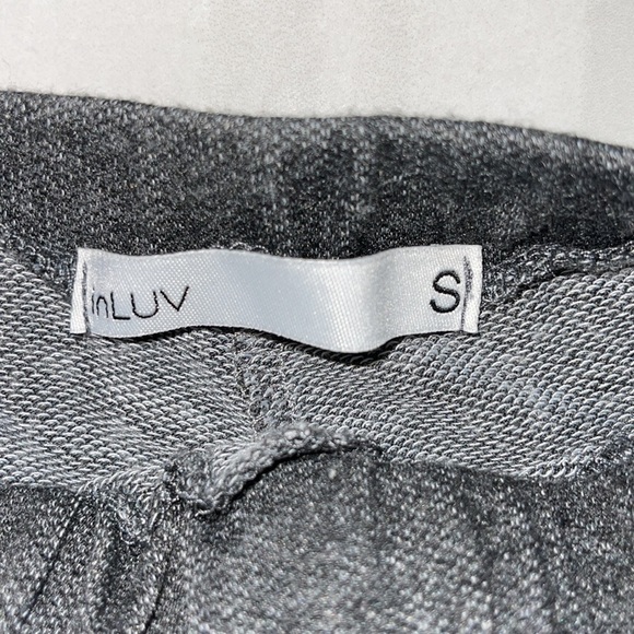 In Luv Charcoal Gray Lightweight Joggers Size S - Picture 2 of 4